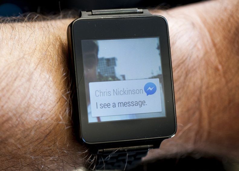 Facebook Messenger primeste suport pentru Android Wear Facebook Messenger Primeste Suport Pentru Android Wear