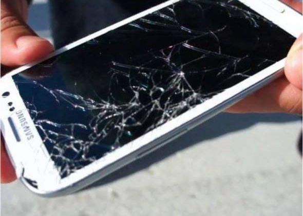 Un Fan Al Rapidului Si A Spart Telefonul De Nervi Dupa Gafa Lui Bornescu