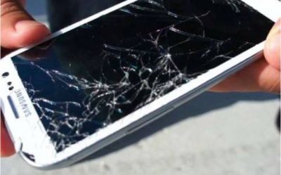 Un fan al Rapidului si-a spart telefonul de nervi dupa gafa lui Bornescu