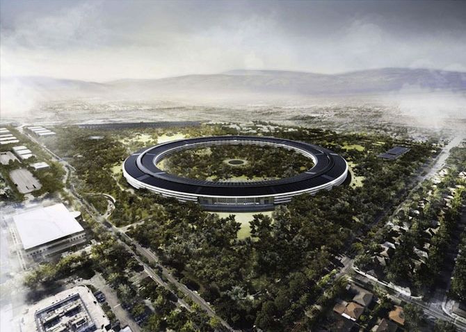 Noul Sediu Al Apple Filmat Cu Drona Cum Arata Nava Spatiala Pe Care O Construieste Compania