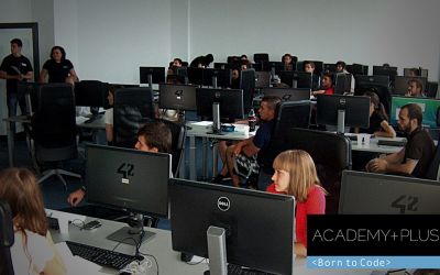 (P) Aviz pasionatilor de informatica: ACADEMY+PLUS pregateste programatori de elita