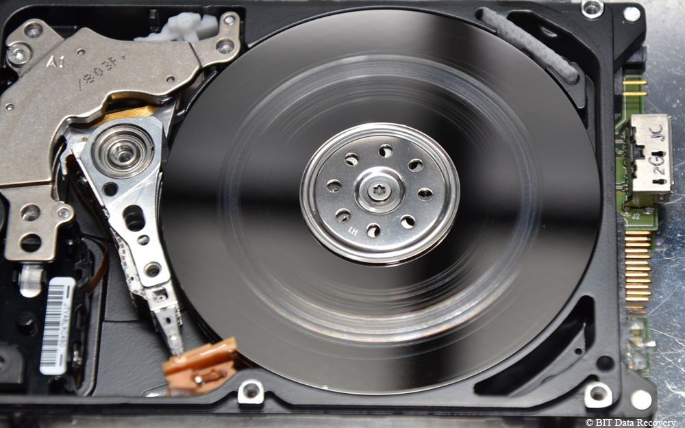 De Ce Se Strica Hard Diskurile Si Cum Poti Recupera Datele De Pe Ele