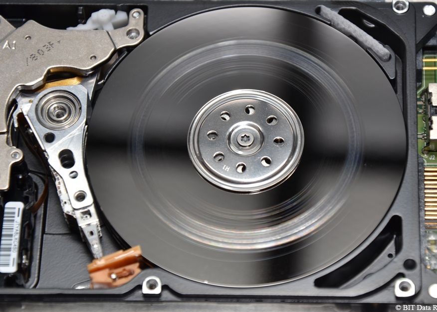 De Ce Se Strica Hard Diskurile Si Cum Poti Recupera Datele De Pe Ele