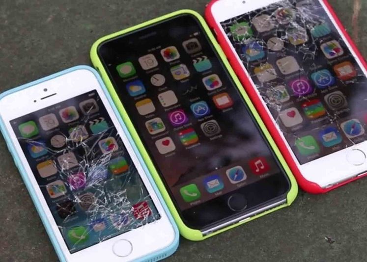 Iphone 6 Si Iphone 6 Plus Au Fost Supuse La Testul Cazaturilor Cum S Au Descurcat Video
