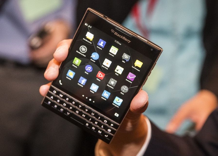 Blackberry Pregateste Un Nou Telefon Ciudat