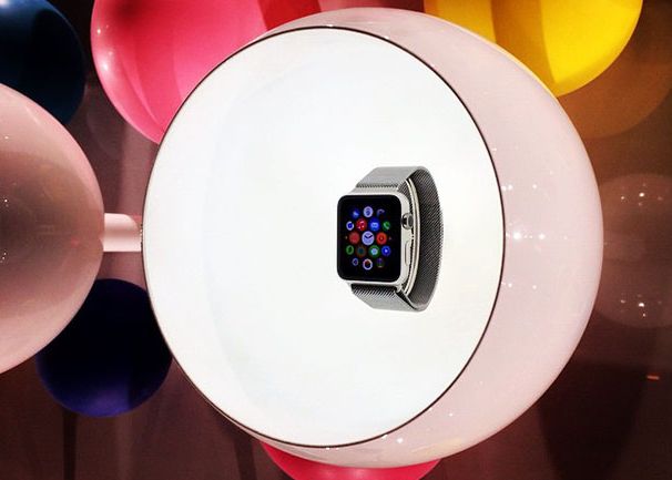 Prima aparitie publica a noului Apple Watch. Semnul ca va fi primul smartwatch de lux din lume Prima Aparitie Publica A Noului Apple Watch Semnul Ca Va Fi Primul Smartwatch De Lux Din Lume