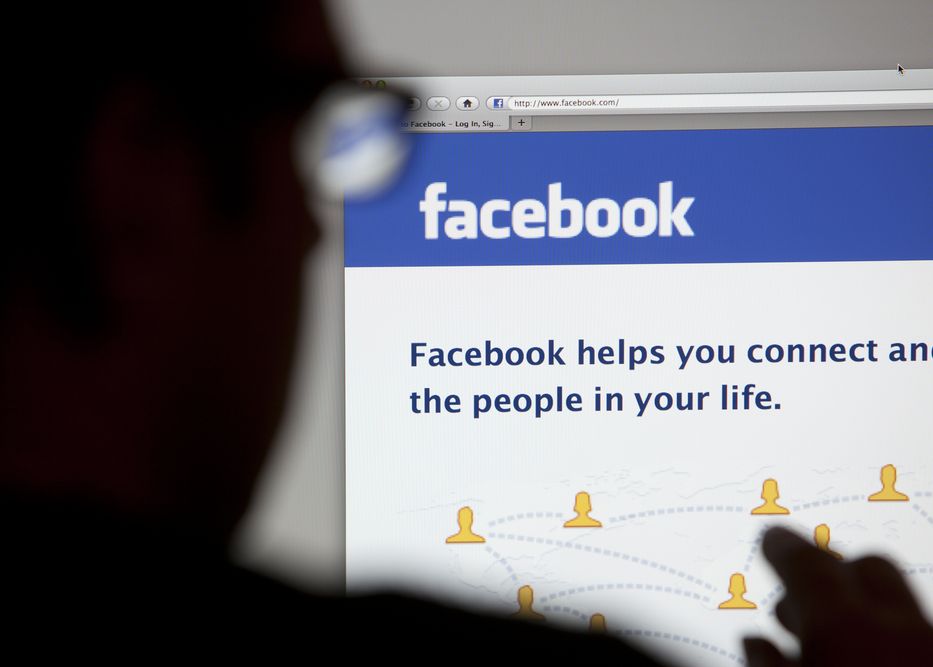 Facebook a raspuns la plangerile utilizatorilor: Era clar ca trebuia sa facem schimbarea Facebook A Raspuns La Plangerile Utilizatorilor Era Clar Ca Trebuia Sa Facem Schimbarea