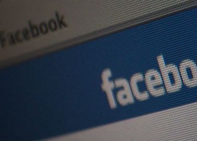 Facebook lanseaza primul serviciu propriu de chat inca utilizatorii isi pot ascunde identitatea Facebook Lanseaza Primul Serviciu Propriu De Chat Inca Utilizatorii Isi Pot Ascunde Identitatea