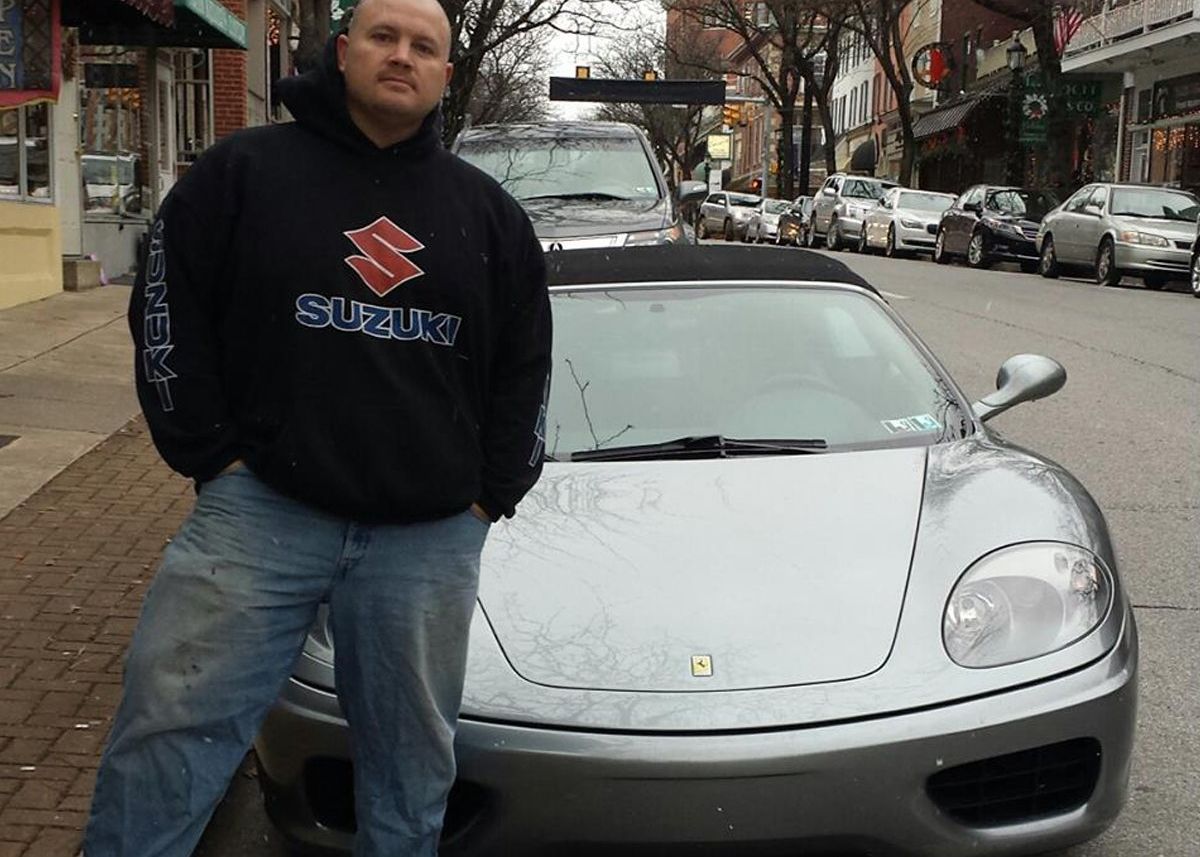 E Milionar Datorita Facebook Inainte Era Falimentar Si In Puscarie