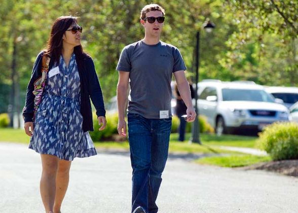 Zuckerberg si sotia lui doneaza bani pentru lupta impotriba Ebola Zuckerberg Si Sotia Lui Doneaza Bani Pentru Lupta Impotriba Ebola