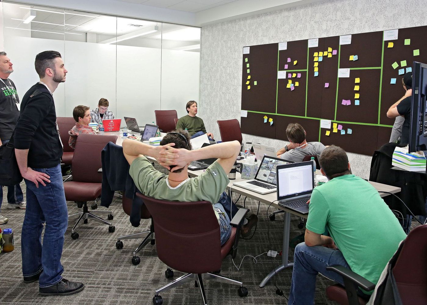 Tinerii pot primi subventii de 25.000 euro pentru a-si face un start-up Tinerii Pot Primi Subventii De 25 000 Euro Pentru A Si Face Un Start Up