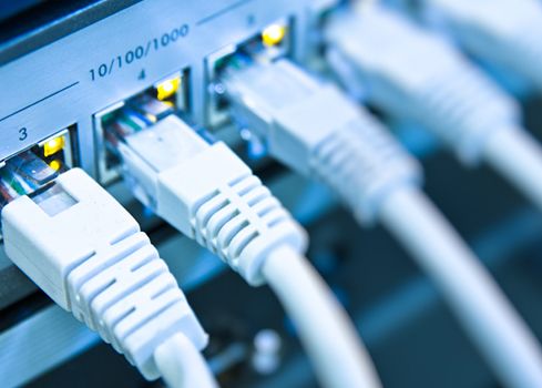 Ungaria Vrea Sa Taxeze Internetul Cat Costa 1gb De Trafic