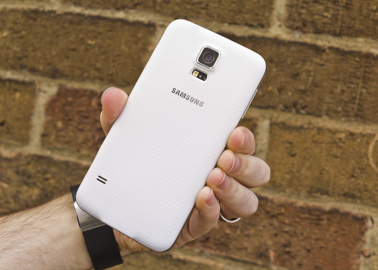 Primele informatii si zvonuri despre Samsung Galaxy S6. Cand ar putea fi lansat si ce noutati va aduce Primele Informatii Si Zvonuri Despre Samsung Galaxy S6 Cand Ar Putea Fi Lansat Si Ce Noutati Va Aduce