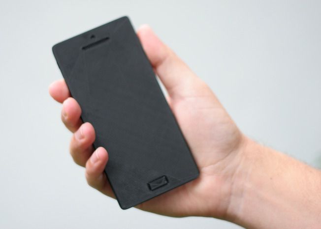 Solutia Pentru A Scapa De Dependenta De Smartphone Nophone Telefonul Care Nu Va Ramane Niciodata Fara