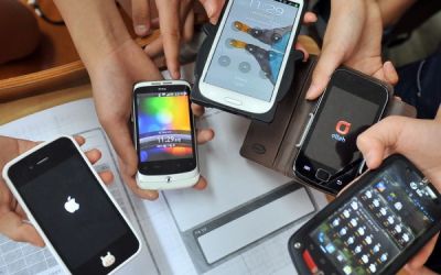 BLACK FRIDAY 2014: Reduceri la telefoane cu touchscreen, telefoane QWERTY, tablete si accesorii