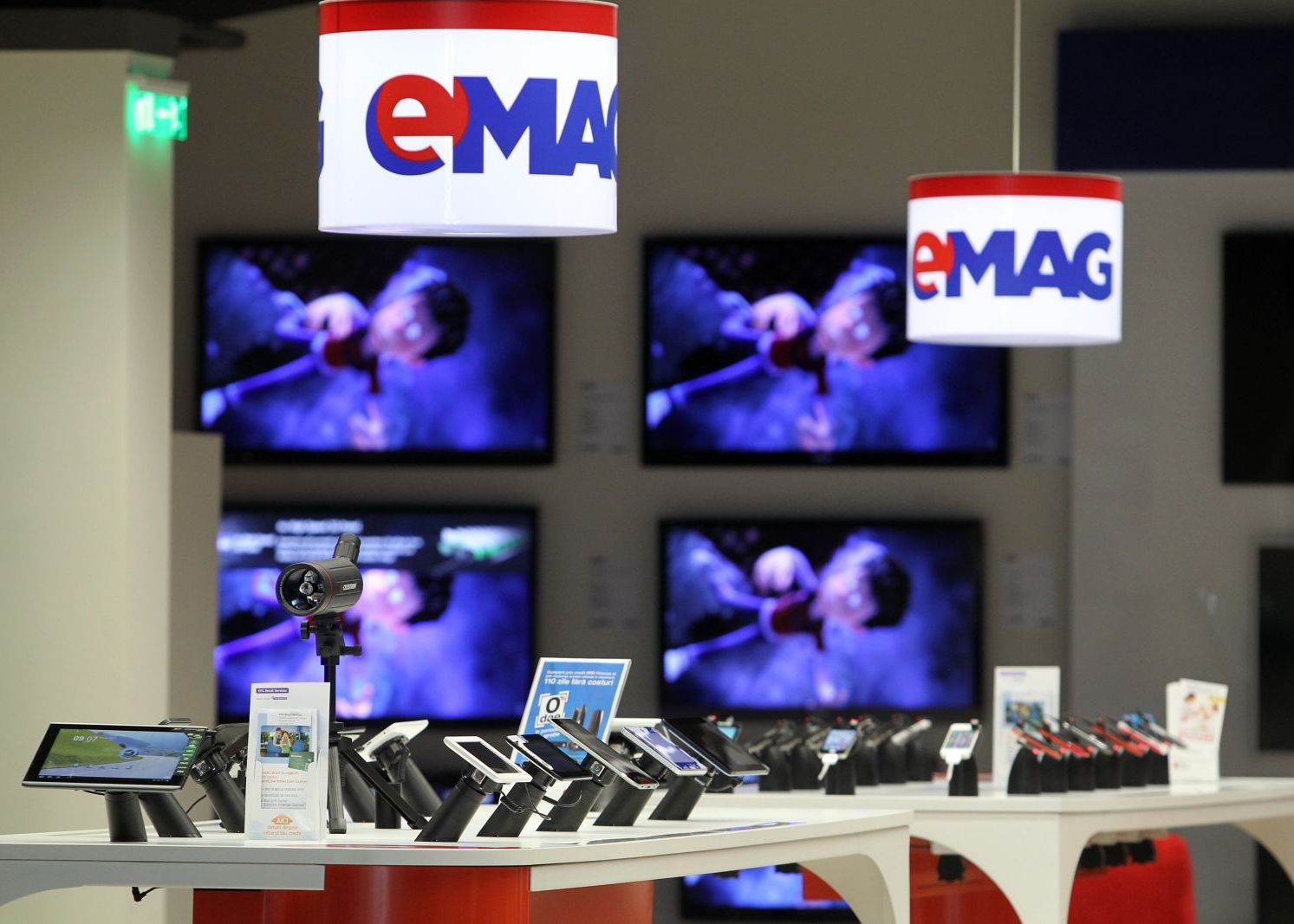 Emag A Vandut Duminica Produse La Preturi De 1 8 Lei Dintr O Eroare Tehnica Vom Onora Absolut Toate Comenzile