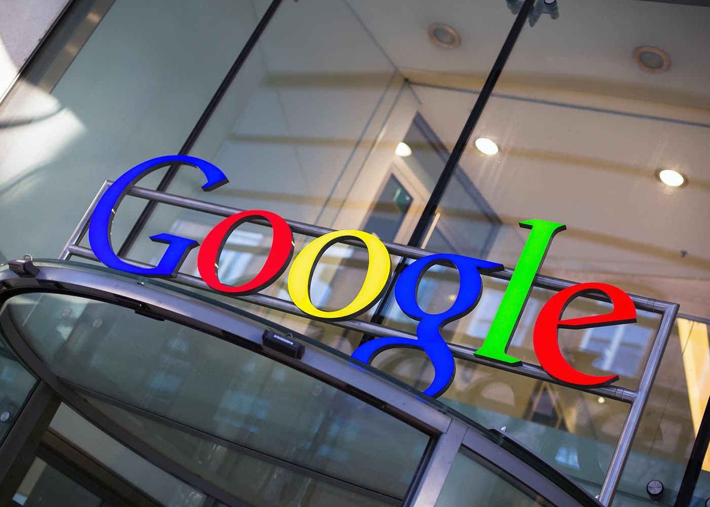 Parlamentul European a aprobat miscarea impotriva Google. Decizie dezastruoasa pentru companie Parlamentul European A Aprobat Miscarea Impotriva Google Decizie Dezastruoasa Pentru Companie