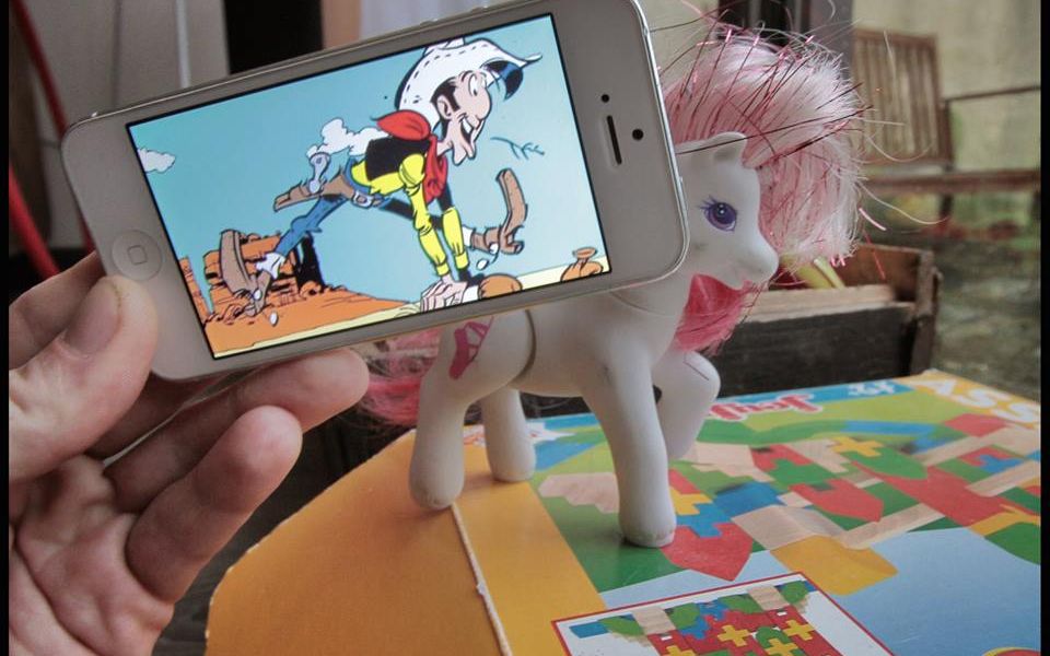 Nu Te Gandeai Ca Poti Face Asta Cu Un Iphone Ideala Geniala Pe Care A Avut O Un Profesor De Istorie