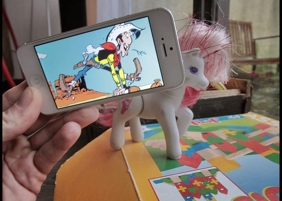 Nu Te Gandeai Ca Poti Face Asta Cu Un Iphone Ideala Geniala Pe Care A Avut O Un Profesor De Istorie