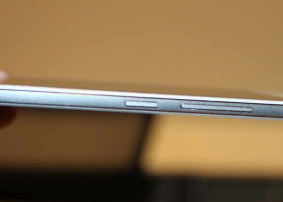 Foto Comparatie Intre Iphone Si Cel Mai Subtire Smartphone Din Lume Chinezii Sunt Convinsi Ca Vor Da Lovitura