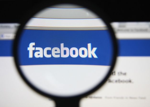 INFOGRAFIC. Toate masurile de securitate pe care trebuie sa le iei daca ai un cont de Facebook Infografic Toate Masurile De Securitate Pe Care Trebuie Sa Le Iei Daca Ai Un Cont De Facebook