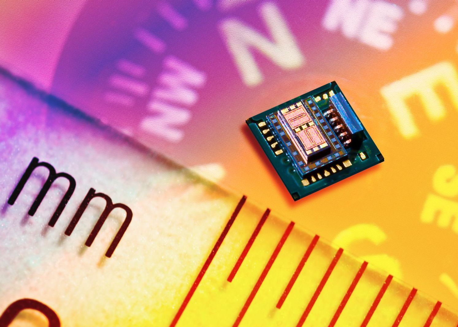 Romanii De La Devicehub Au Castigat Finala Acceleratorului Hub Raum