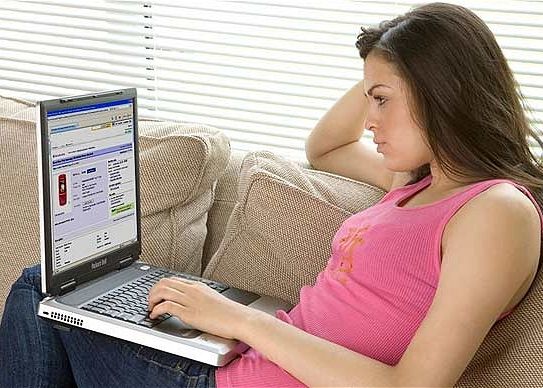 Esti dependent de internet? Intra sa vezi daca ai aceasta problema Esti Dependent De Internet Intra Sa Vezi Daca Ai Aceasta Problema