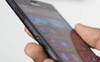 Asta va fi telefonul lui James Bond! E mai puternic decat orice gasesti acum si a aparut intr-un email furat de hackeri