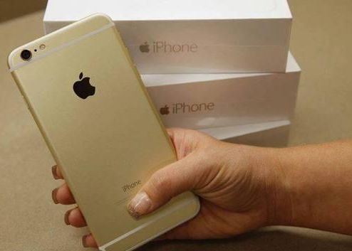 Peste 600 De Telefoane Au Fost Lansate In 2014 Iata Le Pe Cele Mai Bune 3 Care E Telefonul Anului