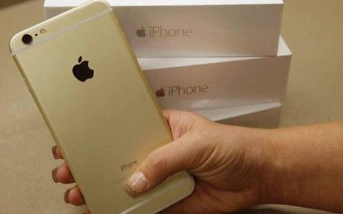 Peste 600 De Telefoane Au Fost Lansate In 2014 Iata Le Pe Cele Mai Bune 3 Care E Telefonul Anului