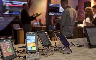 Bateria care va tine 20 de ani, lentila de contact inteligenta si display-ul cu holograme! Cum arata viitorul