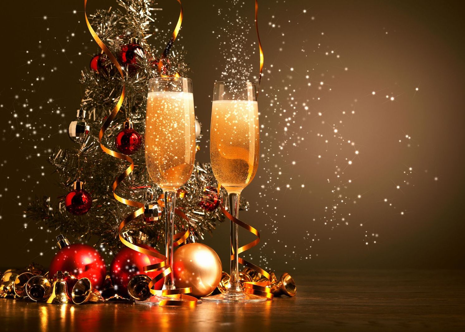 95 Din Oameni Nu Stiu Asta Cum Se Desface Corect Sticla De Sampanie Video