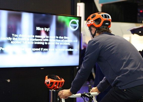 Ces 2015 Locul In Care Sf Ul A Devenit Realitate Cum Arata Ghetele Din Ldquo Inapoi In Viitor Rdquo Sau