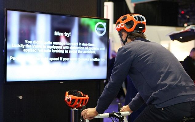 Ces 2015 Locul In Care Sf Ul A Devenit Realitate Cum Arata Ghetele Din Ldquo Inapoi In Viitor Rdquo Sau