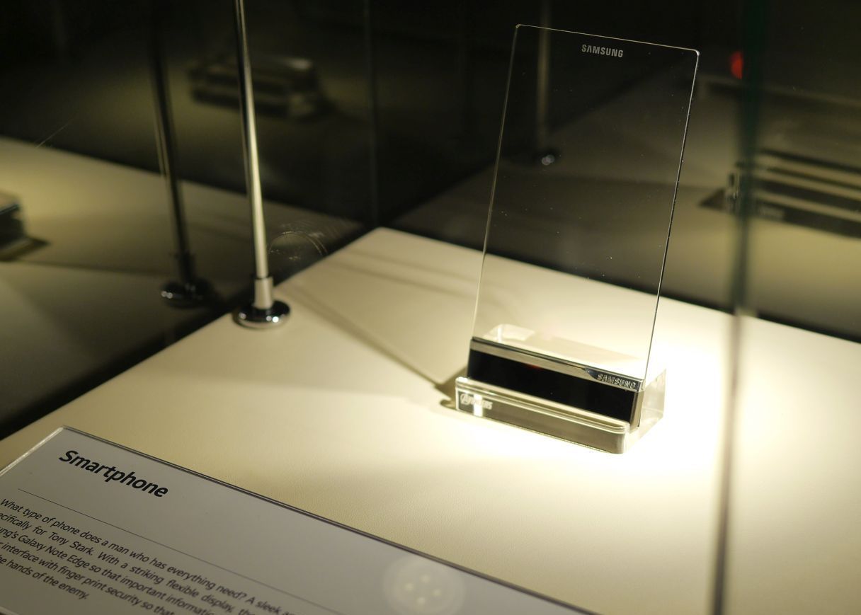 Samsung A Creat Telefonul Total Transparent Motivul Pentru Care Nu Il Vei Putea Avea Inca 1