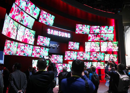 Samsung Electronics A Primit 80 De Premii La Ces 2015
