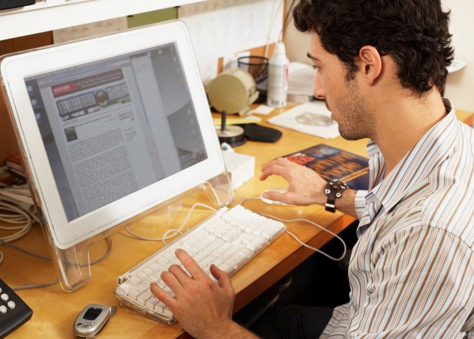 Romani In Top La Urmarit Videoclipuri Deocheate Pe Internet