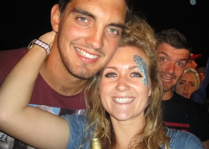 A Avut Dureri Stomacale Si A Intrat Pe Google Ce A Aflat I A Lasat Fara Cuvinte Pe Medici