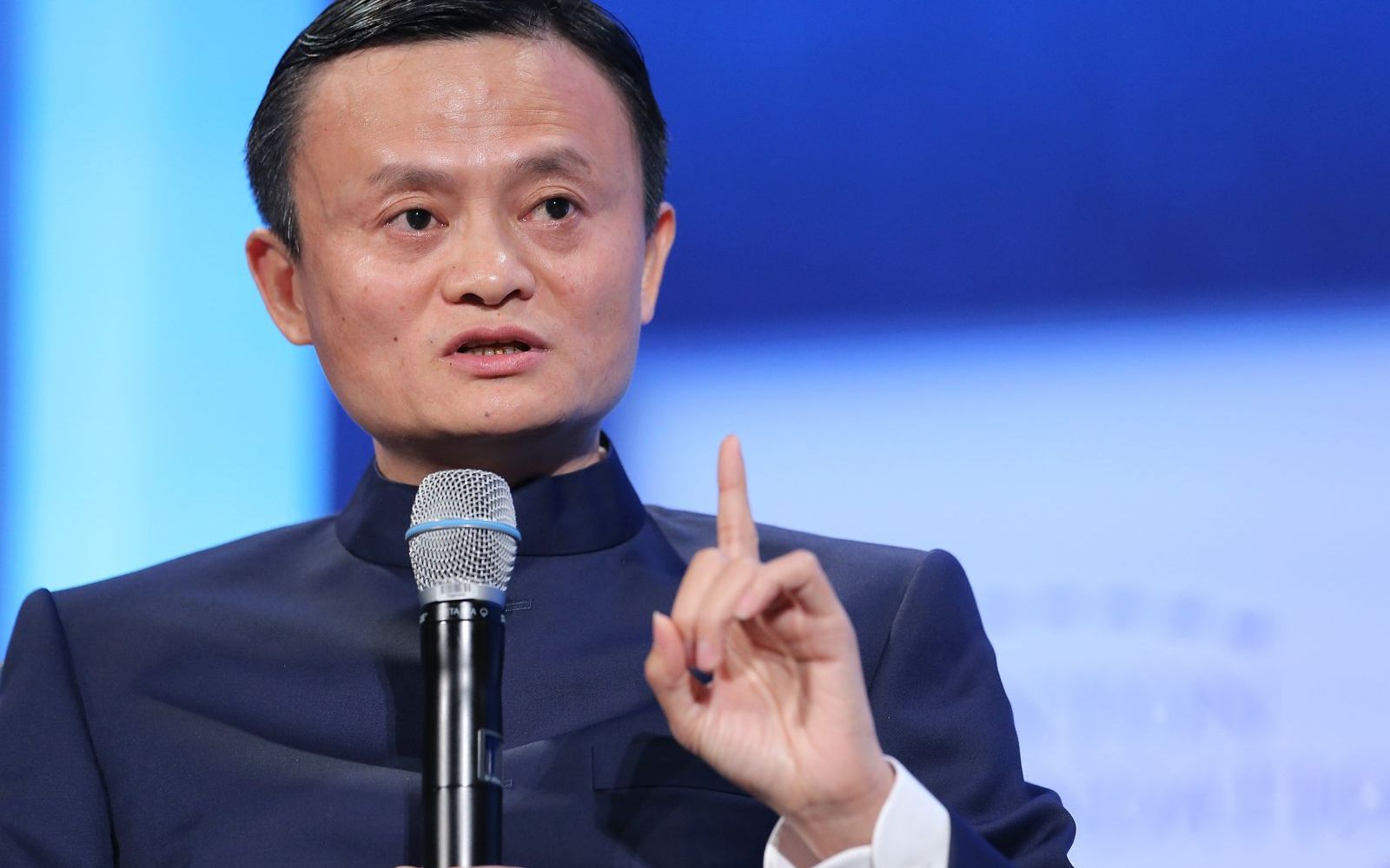 A fost refuzat la 30 de slujbe, inclusiv ca vanzator la KFC! Povestea unuia dintre cei mai mari miliardari din lume A Fost Refuzat La 30 De Slujbe Inclusiv Ca Vanzator La Kfc Povestea Unuia Dintre Cei Mai Mari Miliardari