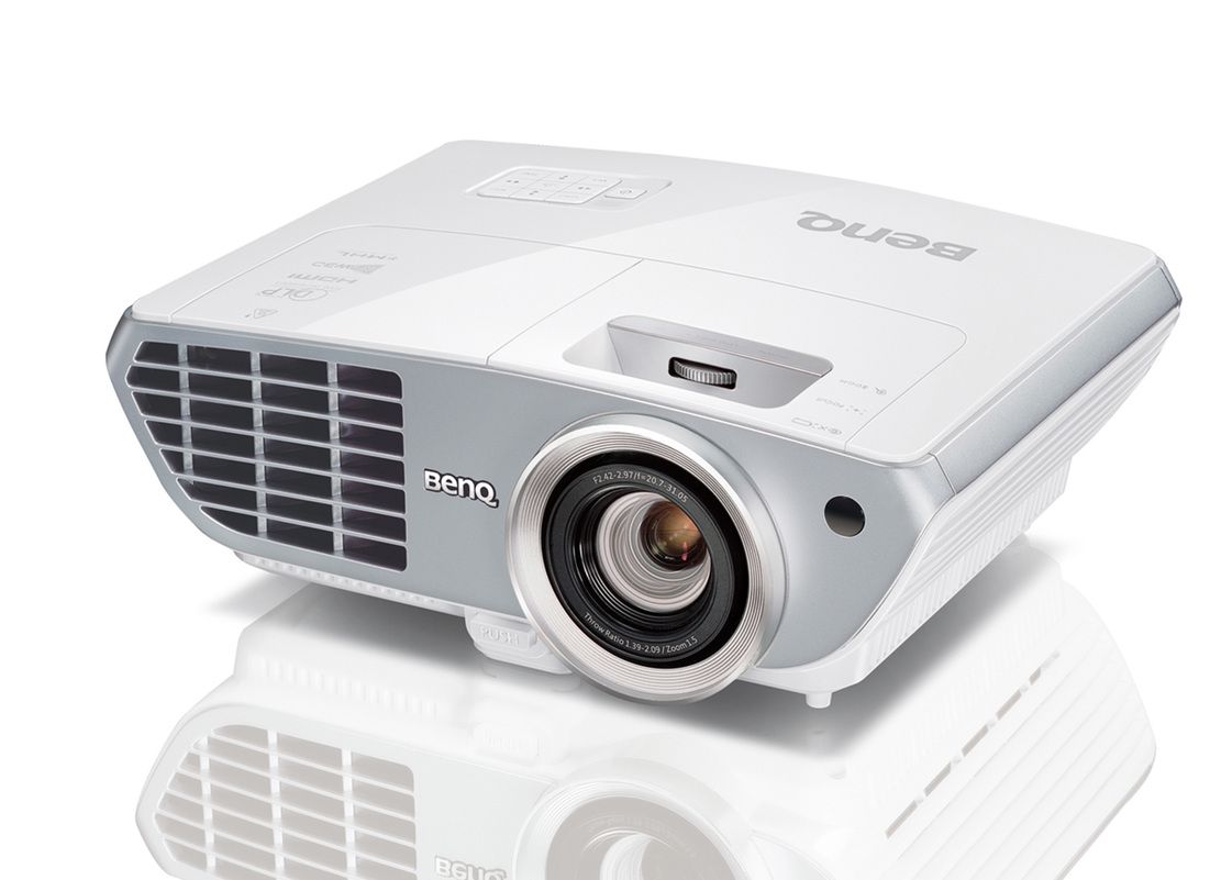 Benq Lanseaza W1350 Proiectorul Dedicat Cinefililor Si Pasionatilor De Gaming