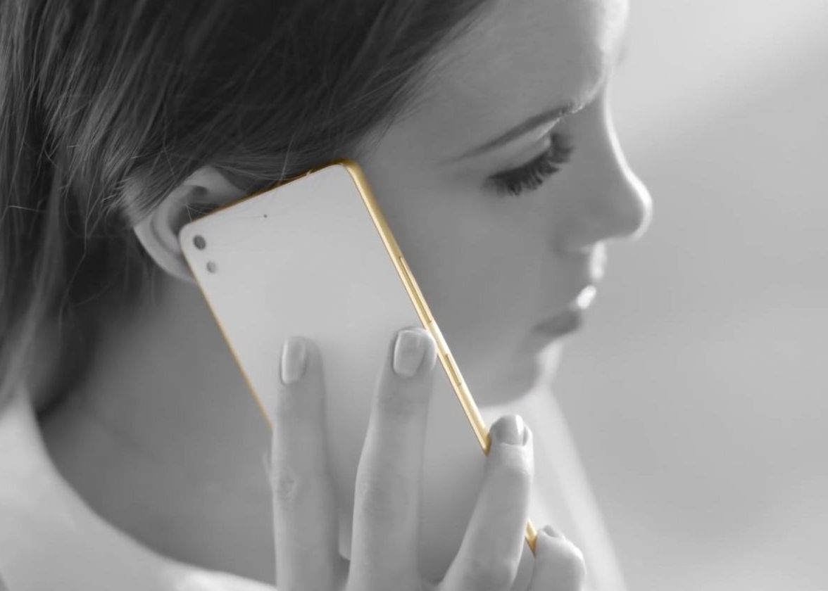 O Reclama La Cel Mai Subtire Smartphone A Fost Interzisa