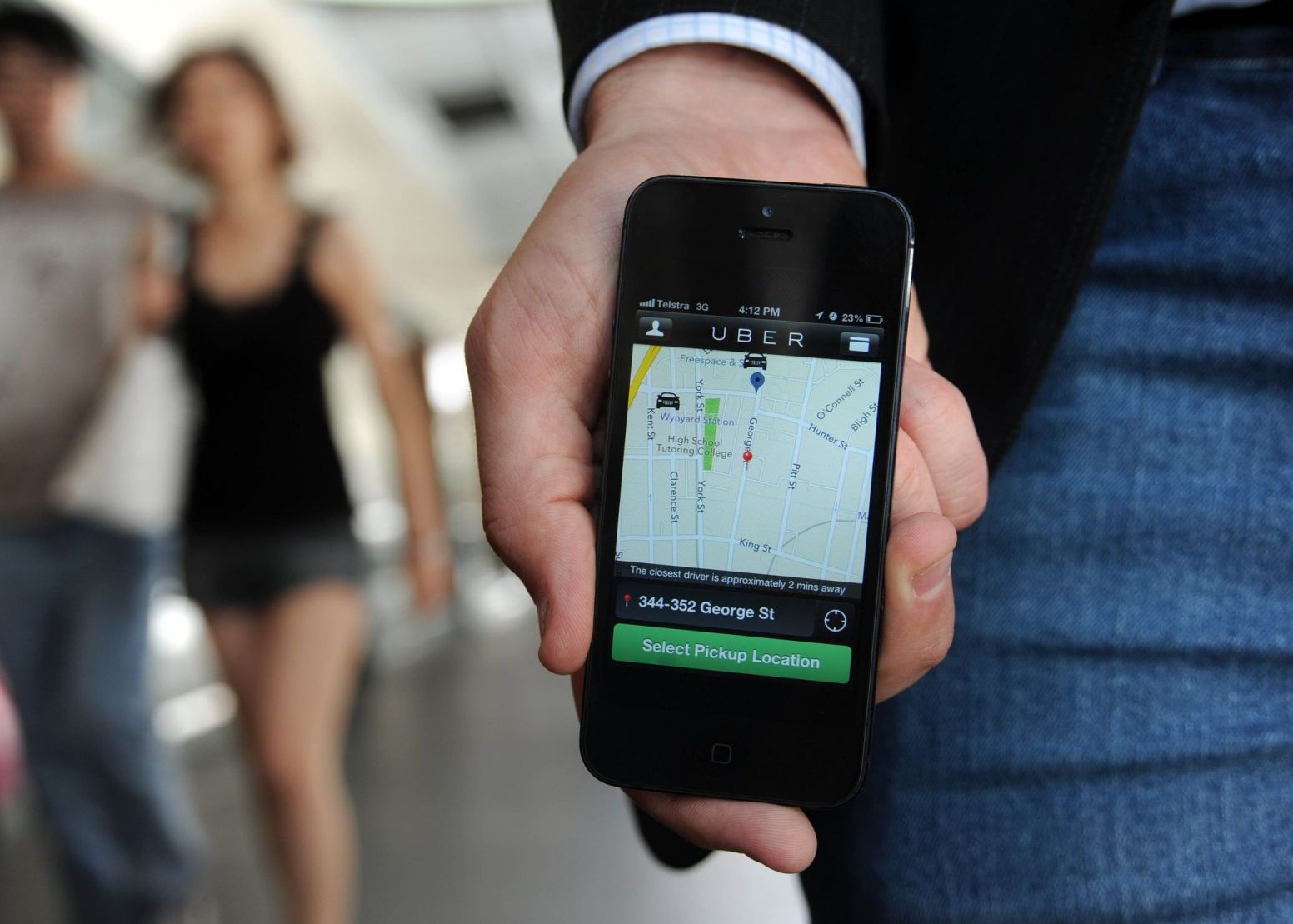Studiu: 73% dintre romani ar folosi aplicatia de transport Uber Studiu 73 Dintre Romani Ar Folosi Aplicatia De Transport Uber