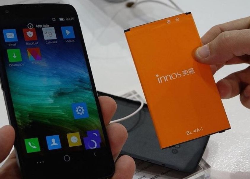 E Primul Care Rezolva Marea Problema A Smartphone Urilor Cum Arata Telefonul Cu 2 Baterii