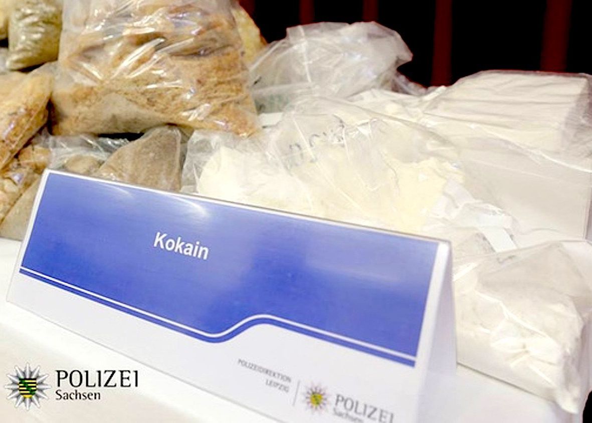 7 Oameni Au Fost Arestati In Cea Mai Mare Operatiune Antidrog De Pe Deep Web 360 De Kilograme De Narcotice