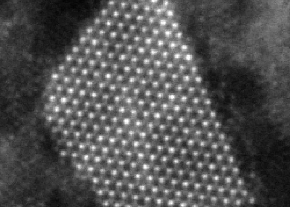 Cum arata de fapt un atom vazut la microscoul electronic Cum Arata Un Atom Vazut La Microscop