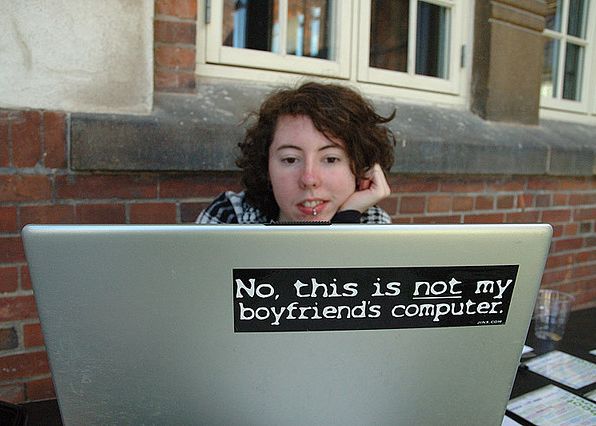 Lectii De Programare Gratuite Pentru Fetele De Liceu Din Romania Printr Un Proiect Sustinut De Google