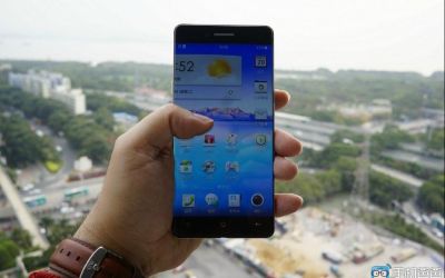 Raspuns la ecranul unic pe care il are Galaxy S6 Edge! Ce telefon a aparut pe net