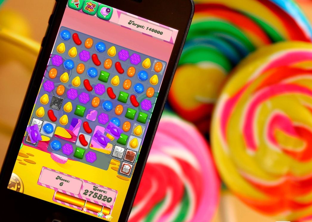 Farsa anului! Ce ar fi patit o femeie care a trimis in mod repetat cereri pentru Candy Crush Farsa Anului Ce Ar Fi Patit O Femeie Care A Trimis Cereri Repetate Pentru Candy Crush Pe Facebook