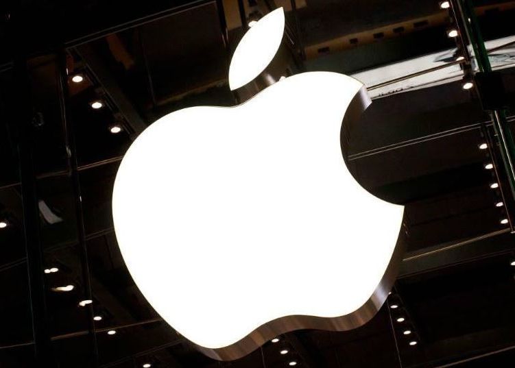Apple E Noul Hitler Atac Incredibil Al Unui Miliardar Imaginea Vazuta De Milioane De Oameni