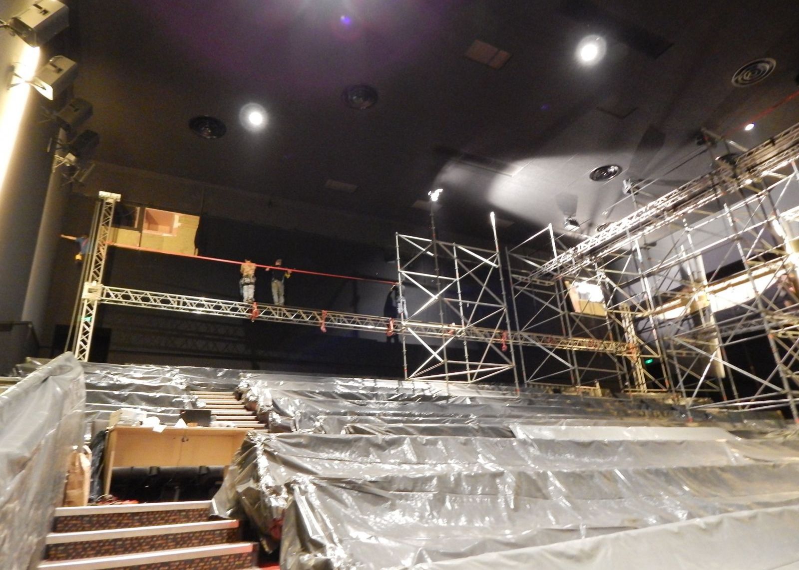 Grand Cinema More Aduce In Romania Tehnologia Audio Revolutionara Dolby Atmos